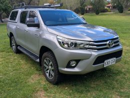 2017 Toyota Hilux SR5 4×4 Dual Cab