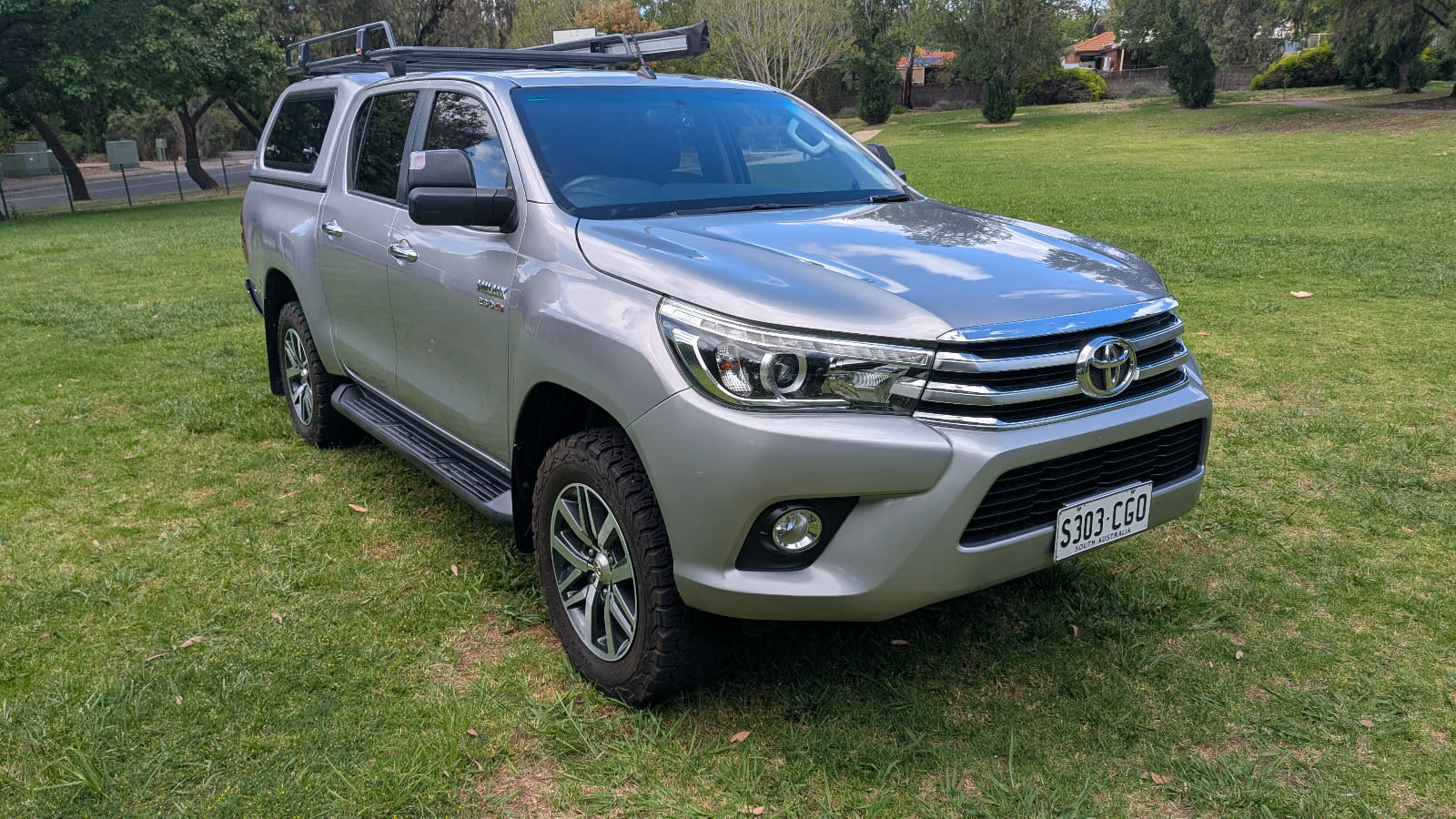 2017 Toyota Hilux SR5 4×4 Dual Cab