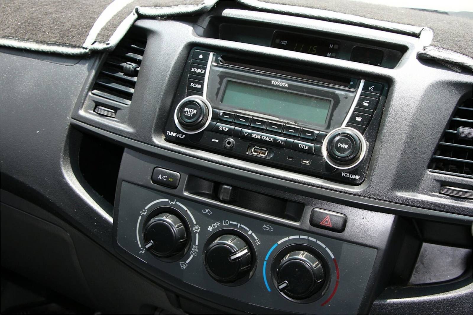 2012 Toyota Hilux SR KUN26R 4X4