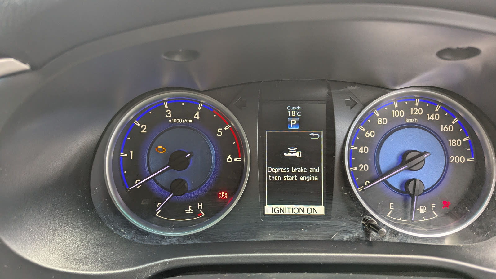 2017 Toyota Hilux SR5 4×4 Dual Cab