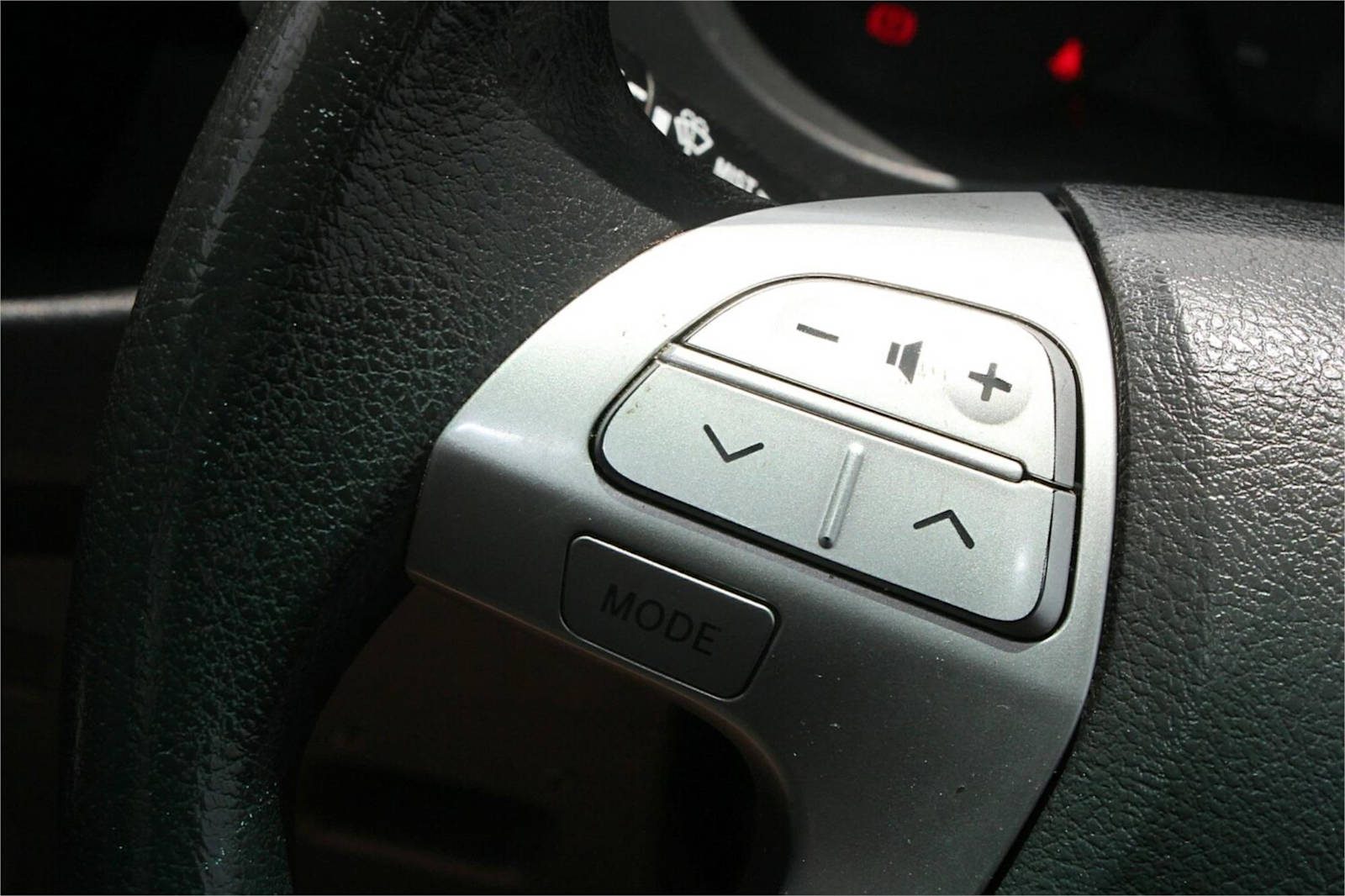 2012 Toyota Hilux SR KUN26R 4X4