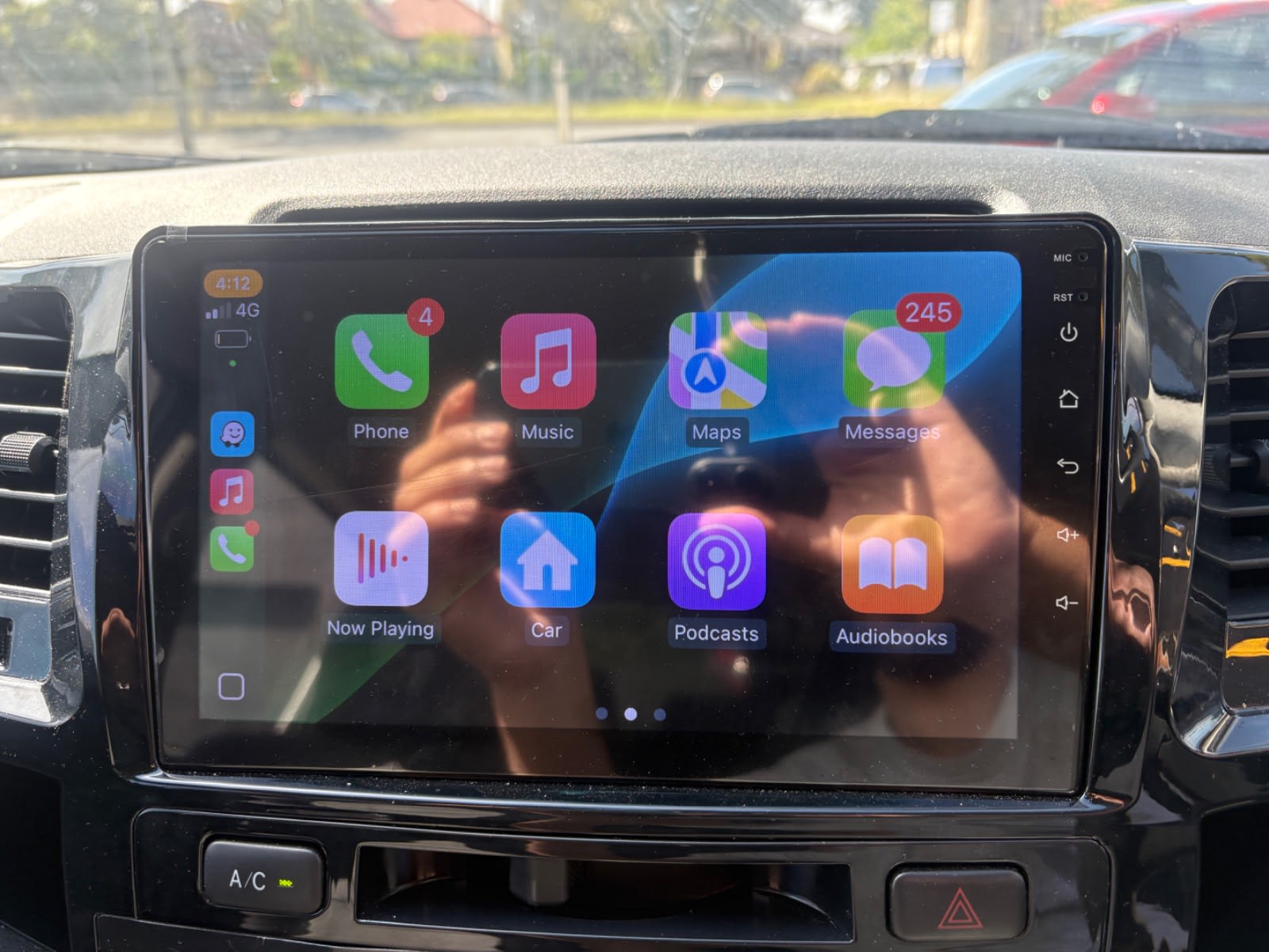 2013 TOYOTA HILUX SR (4×4)