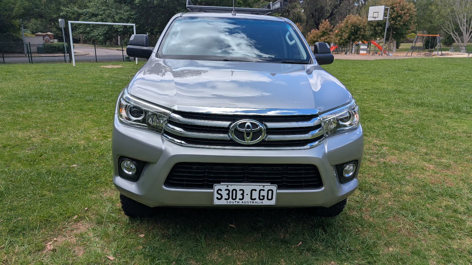 2017 Toyota Hilux SR5 4×4 Dual Cab
