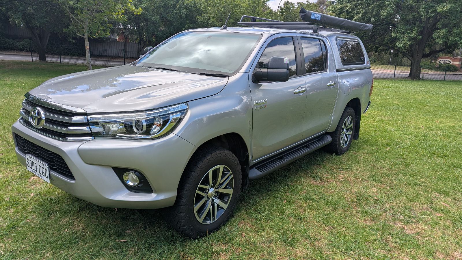 2017 Toyota Hilux SR5 4×4 Dual Cab