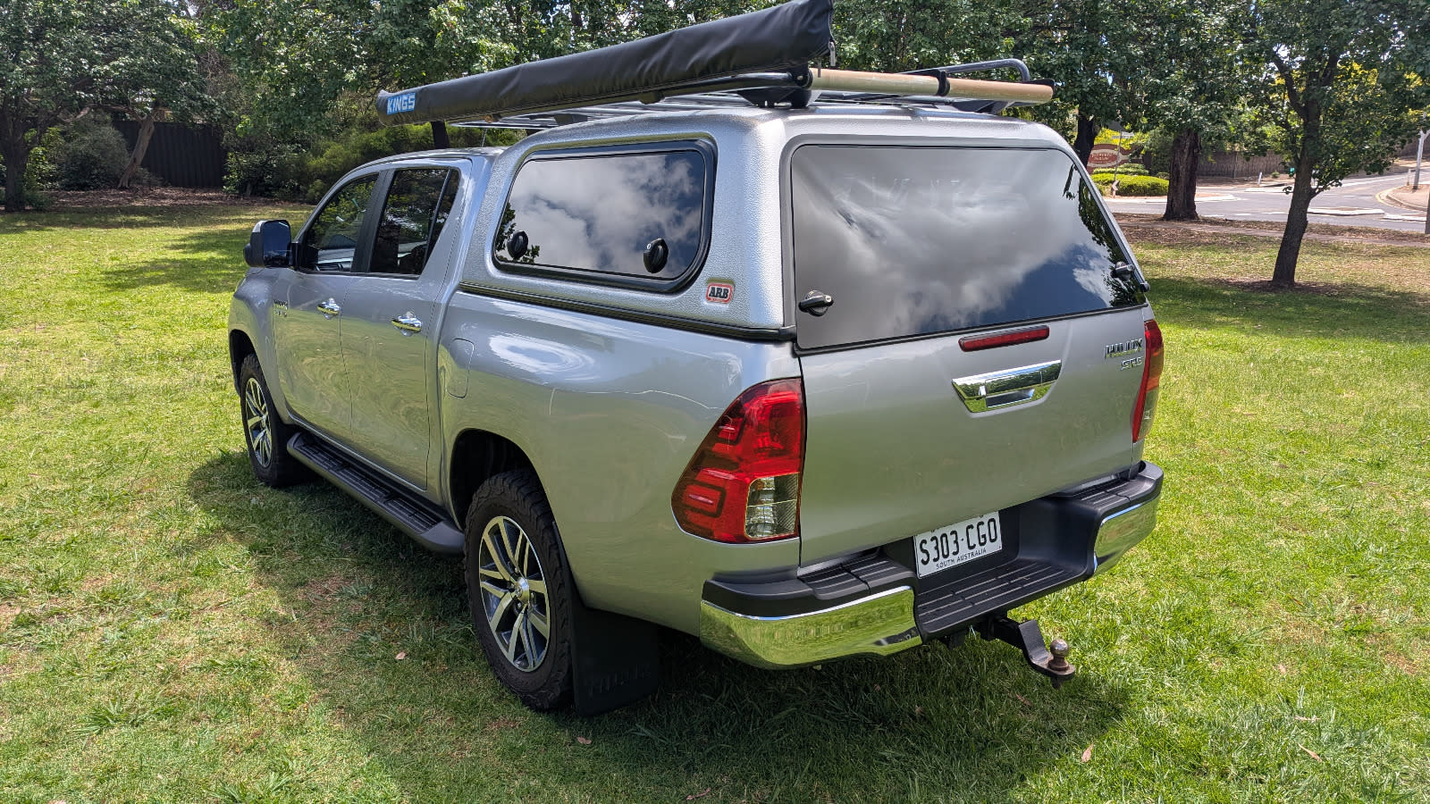 2017 Toyota Hilux SR5 4×4 Dual Cab