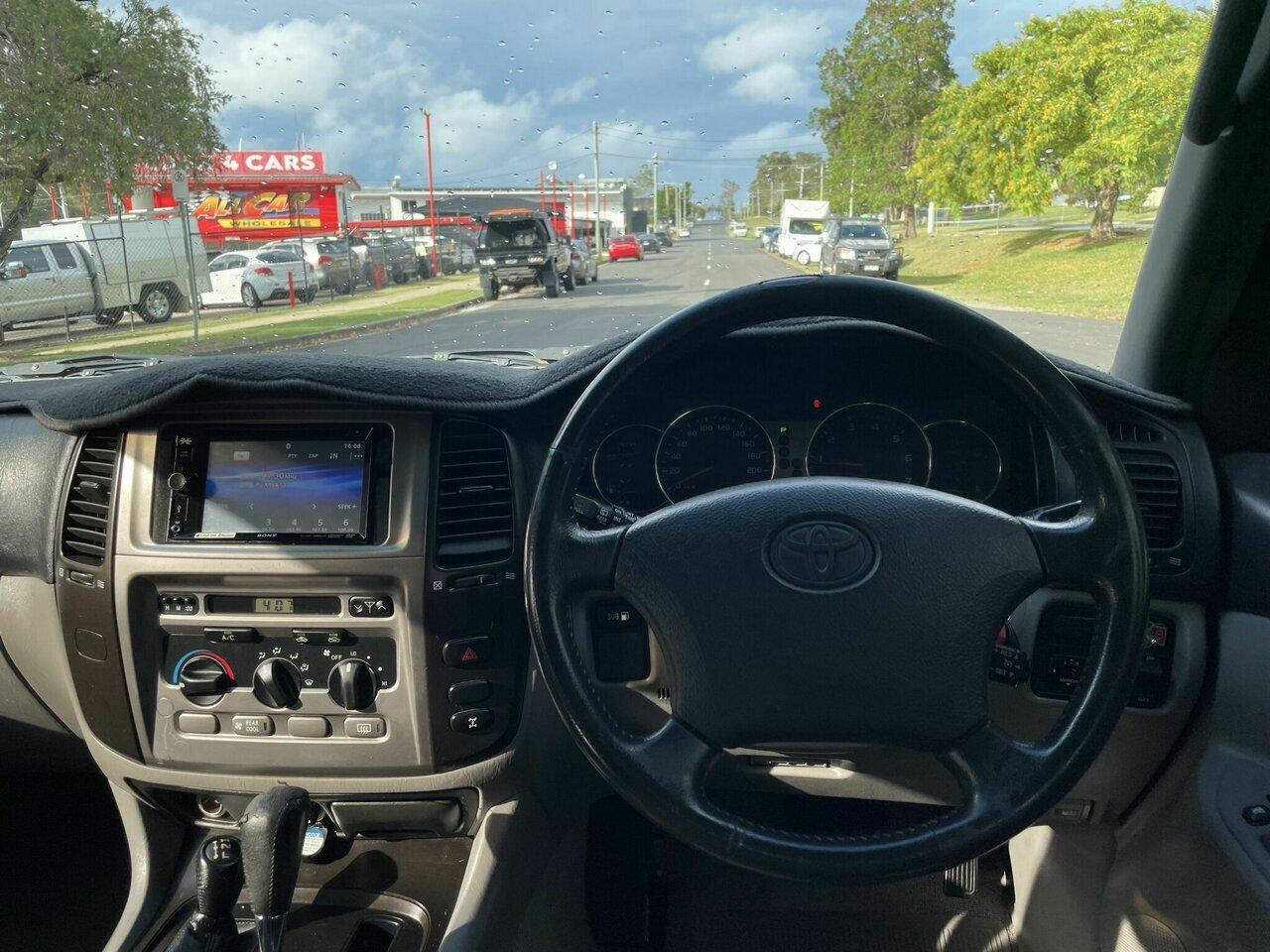 2005 Toyota Landcruiser GXL UZJ100R