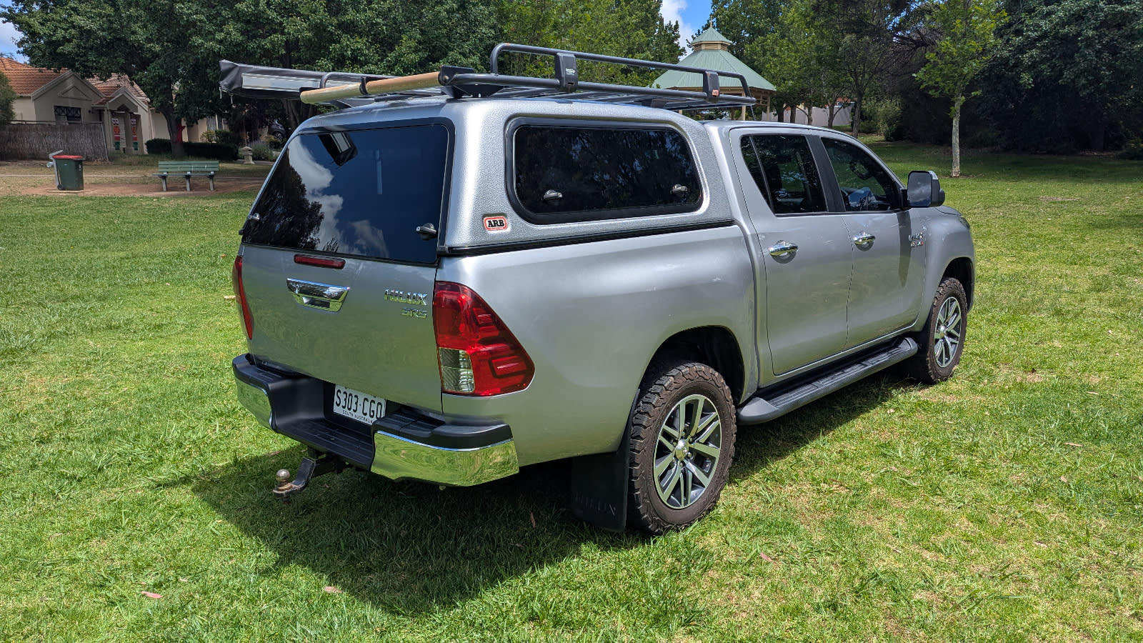 2017 Toyota Hilux SR5 4×4 Dual Cab