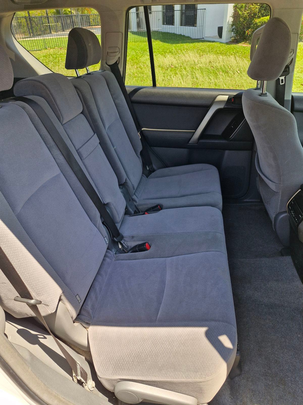 2012 Toyota Landcruiser prado GXL