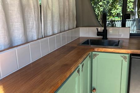 2009 Toyota Hiace Campervan w Solar Inverter